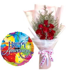 8 Red Roses Bouquet with Anniversary Balloon