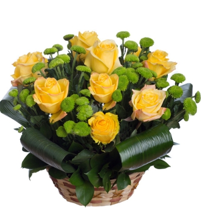 12 Yellow Roses in Basket